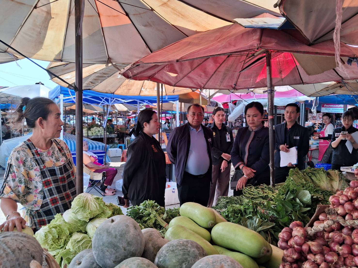 ผู้ว่าฯ อำนาจเจริญ สั่งการพาณิชย์จังหวัด ลงพื้นที่สำรวจราคาสินค้าป้องกันฉวยโอกาสขึ้นราคา