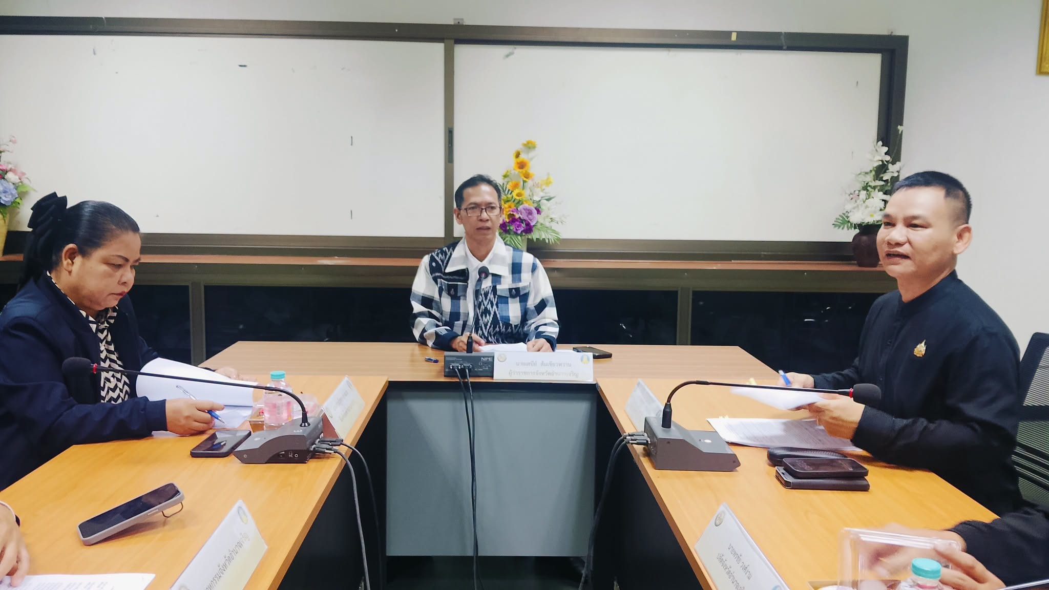 จังหวัดอำนาจเจริญ ประชุมคณะกรรมการจัดการสิ่งปฏิกูลและมูลฝอย ครั้งที่ 4/2569 เดินหน้าขับเคลื่อน&ldquo;อำนาจเจริญ เมืองสะอาด&rdquo; และเตรียมมอบเกียรติบัตรแก่ผู้สนับสนุนการประกวดจังหวัดสะอาดรอบตัดสิน