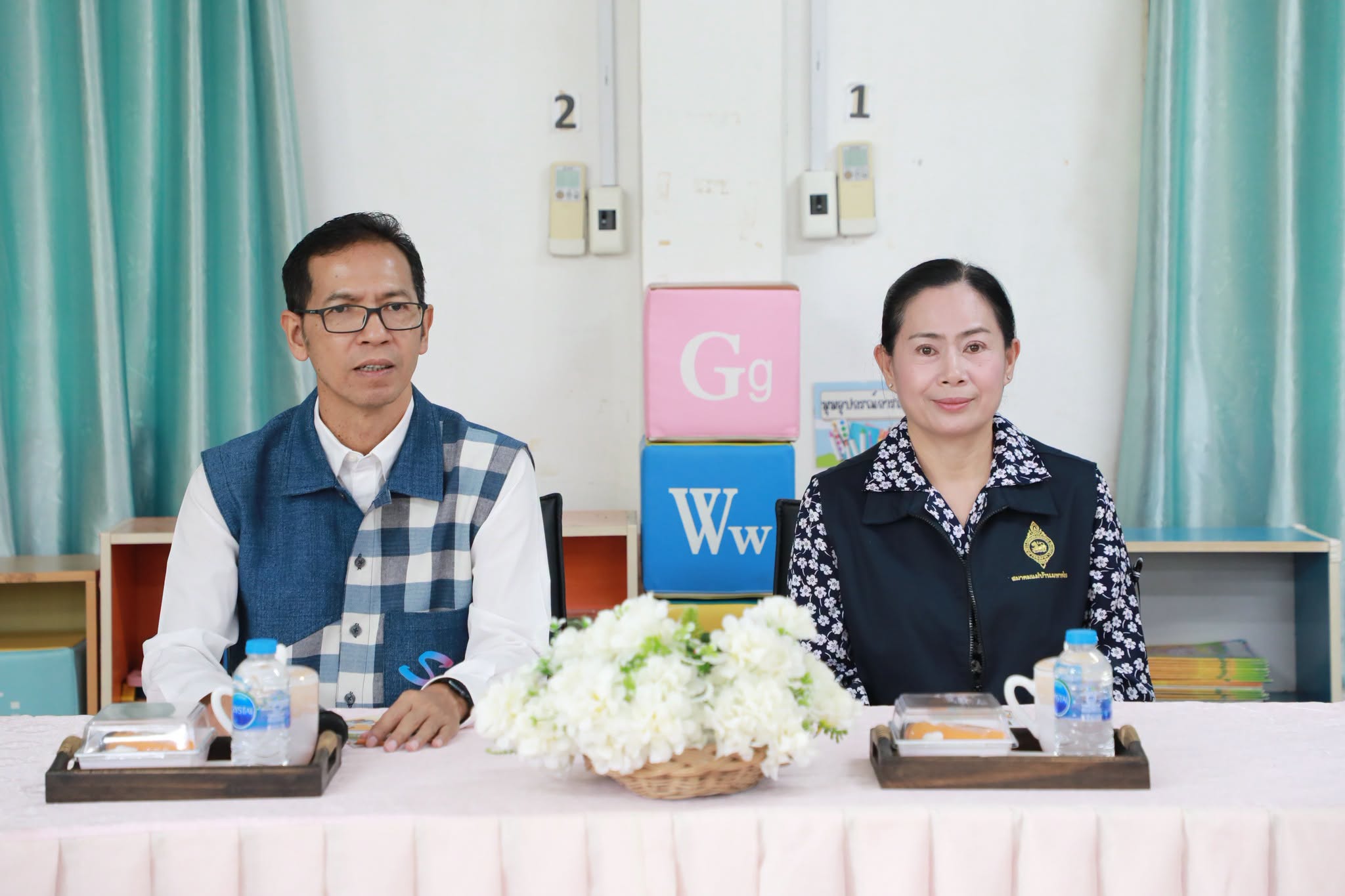ผู้ว่าฯ อำนาจเจริญ พร้อมประธานแม่บ้านมหาดไทย นำคณะลงพื้นที่ตรวจติดตาม "อาหารกลางวัน - นมโรงเรียน" สังกัด อปท. ปีงบฯ 2570 ต่อเนื่องเป็นวันที่ 2 กำชับมาตรการป้องกันทุจริต มุ่งเน้นโภชนาการสมวัย
