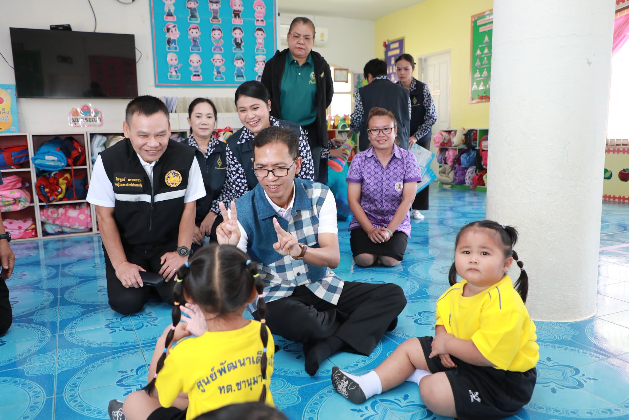 ผู้ว่าฯ อำนาจเจริญ ลงพื้นที่ตรวจเยี่ยมศูนย์พัฒนาเด็กเล็กเทศบาลตำบลชานุมาน ชูความพร้อมการดูแลเด็กปฐมวัย มุ่งเน้นโภชนาการได้มาตรฐาน เข้มงวด โปร่งใส และปลอดภัย