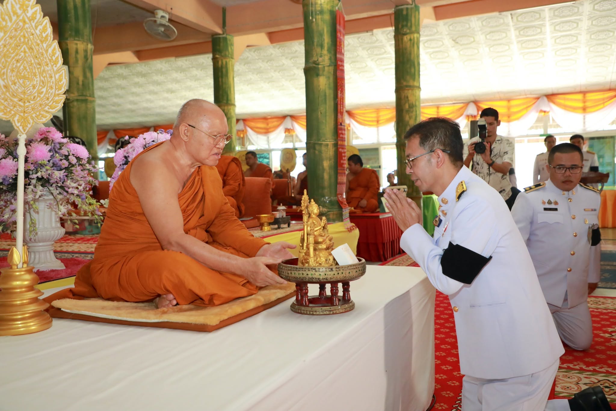 จังหวัดอำนาจเจริญ ประกอบพิธีทำบุญอุทิศถวายบูรพาจารย์ เนื่องในโอกาสเจริญอายุวัฒนมงคลครบ 6 รอบ 72 ปี พระภาวนาวัชรกิจจาทร วิ. (เกษม กตกิจฺโจ) รองเจ้าคณะอำเภอหัวตะพาน เจ้าอาวาสวัดบ้านเก่าบ่อ